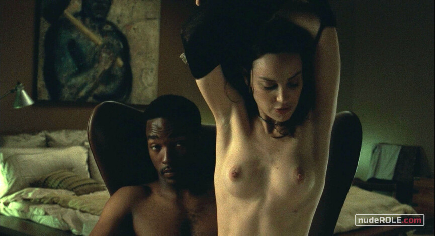 4. Evelyn nude, Rachel nude – She Hate Me (2004)
