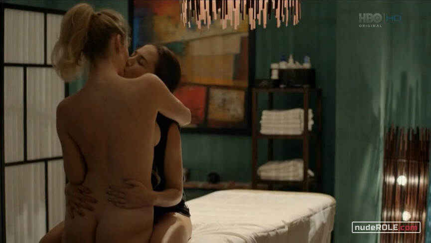 1. Linda, masseuse sexy – Head Over Heels s01e01 (2014)