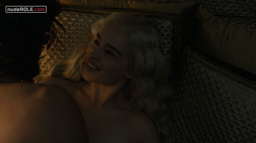 3. Daenerys Targaryen sexy – Game of Thrones s05e07 (2015)