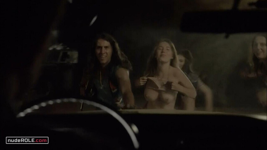 1. Sadie nude, Rachel sexy – Aquarius s01e03-05 (2015)