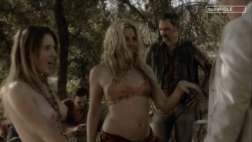 2. Katie sexy, Minnie nude, Rachel nude – Aquarius s01e06-11 (2015)