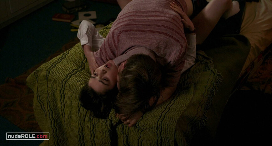 3. Lydia Lamont sexy – The Falling (2014)