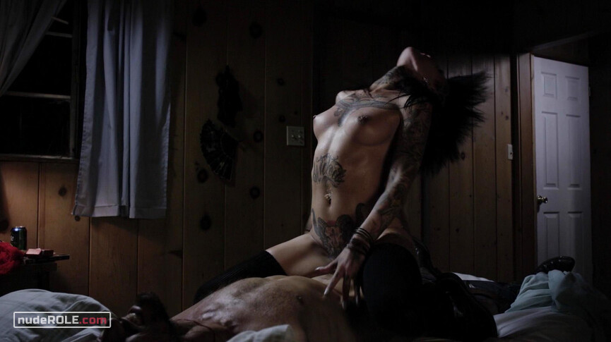 2. Caroline nude – Appetites (2015)
