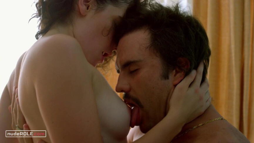 3. Marina Ochoa nude – Narcos s01e05-06 (2015)