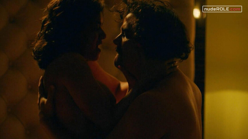 1. Tata Escobar nude – Narcos s01e05-08 (2015)