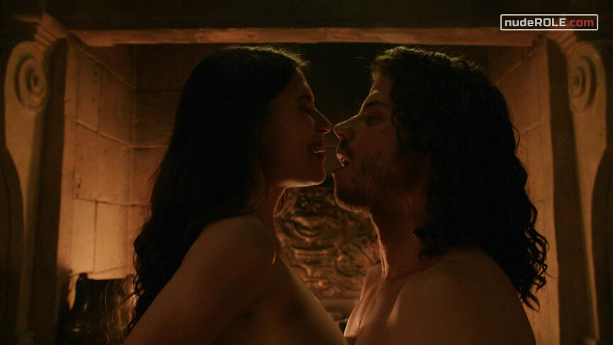 1. Charlotte D'Albret nude, Bianca Gonzaga sexy – The Borgias s03e05 (2013)