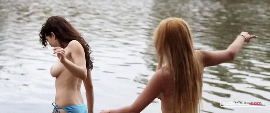 3. Kendra nude, Courtney nude – Lumberjack Man (2015)