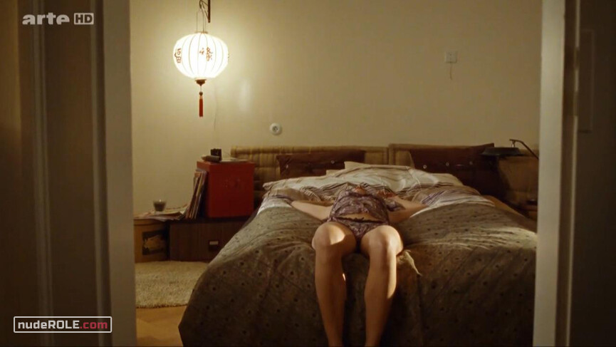 2. Ayla nude – Ayla (2010)